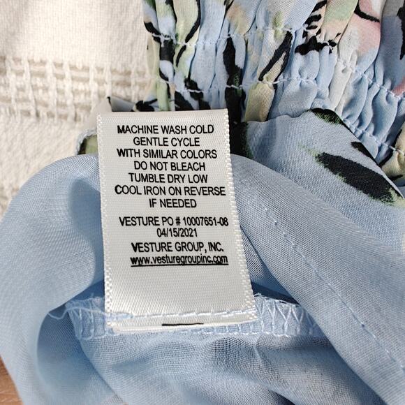 Chenault Off Shoulder Floral Smocked Blouse Blue Pink Size L - Picture 7 of 8